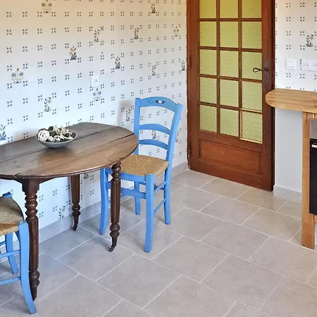 Ferienhaus Lovely In *